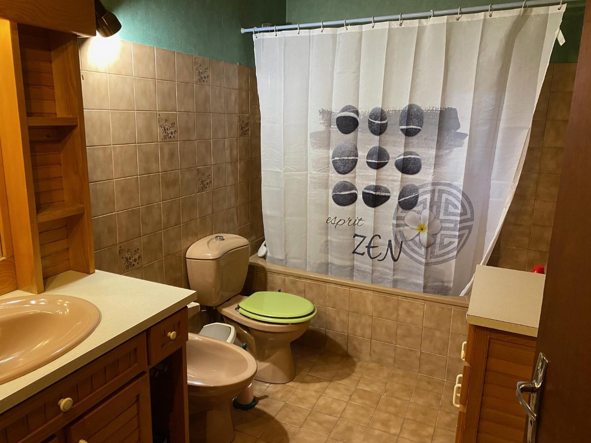 Holiday home Maison Les Ormeaux